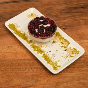 Böğürtlenli Kaşık Pasta